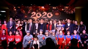 「只爭朝夕，不負韶華」河南三建集團2020新春團拜會隆重舉行！